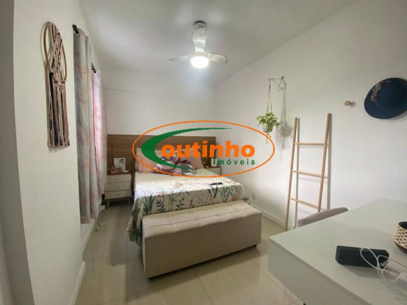 Imagem Apartamento com 3 Quartos à Venda, 77 m² em Tijuca - Rio De Janeiro Imagem Apartamento com 3 Quartos à Venda, 77 m² em Tijuca - Rio De Janeiro
