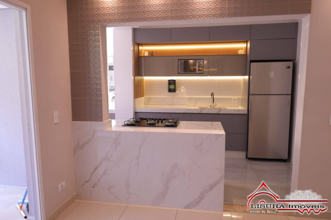 Apartamento com 3 Quartos para Alugar, 93 m² em Centro - Jacareí