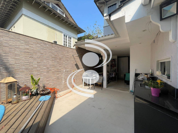 Imagem Casa com 4 Quartos à Venda, 250 m² em Barra Da Tijuca - Rio De Janeiro