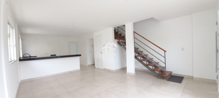 Imagem Casa com 3 Quartos à Venda, 120 m² em Piratininga - Niterói