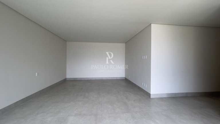 Imagem Casa com 5 Quartos à Venda, 343 m² em Residencial Goiânia Golfe Clube - Goiânia Imagem Casa com 5 Quartos à Venda, 343 m² em Residencial Goiânia Golfe Clube - Goiânia