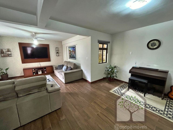 Imagem Casa com 4 Quartos à Venda, 396 m² em Itacorubi - Florianópolis Imagem Casa com 4 Quartos à Venda, 396 m² em Itacorubi - Florianópolis
