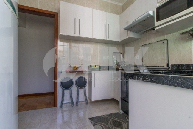 Imagem Apartamento com 2 Quartos à Venda, 67 m² em São João - Porto Alegre Imagem Apartamento com 2 Quartos à Venda, 67 m² em São João - Porto Alegre