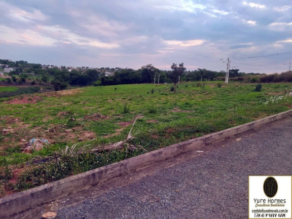 Imagem Imóvel com 1 Quarto à Venda, 316 m² em Residencial Morada Nobre - Caldas Novas Imagem Imóvel com 1 Quarto à Venda, 316 m² em Residencial Morada Nobre - Caldas Novas
