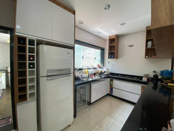 Imagem Sobrado com 3 Quartos à Venda, 197 m² em Ipiranga - Ribeirão Preto Imagem Sobrado com 3 Quartos à Venda, 197 m² em Ipiranga - Ribeirão Preto