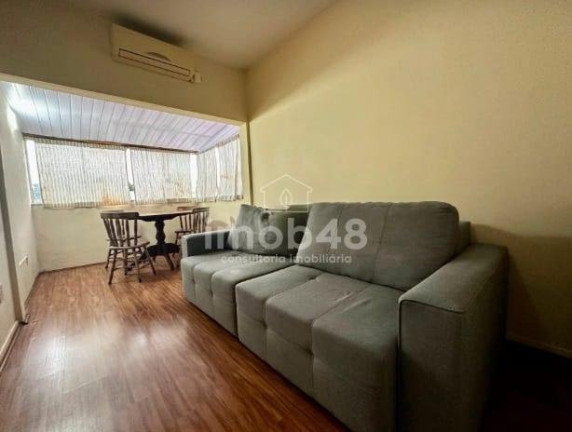 Imagem Apartamento com 2 Quartos à Venda, 50 m² em Capoeiras - Florianópolis