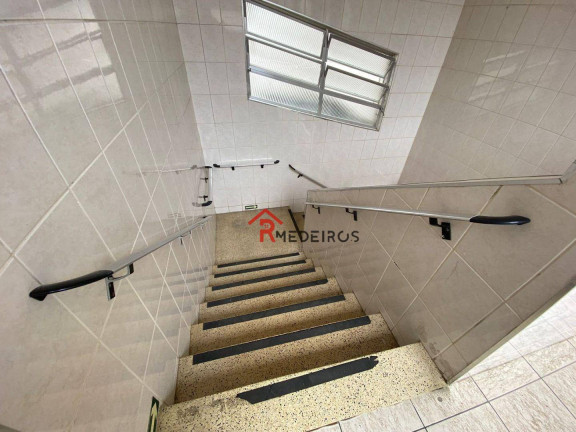Imagem Kitnet com 1 Quarto à Venda, 28 m² em Canto Do Forte - Praia Grande Imagem Kitnet com 1 Quarto à Venda, 28 m² em Canto Do Forte - Praia Grande