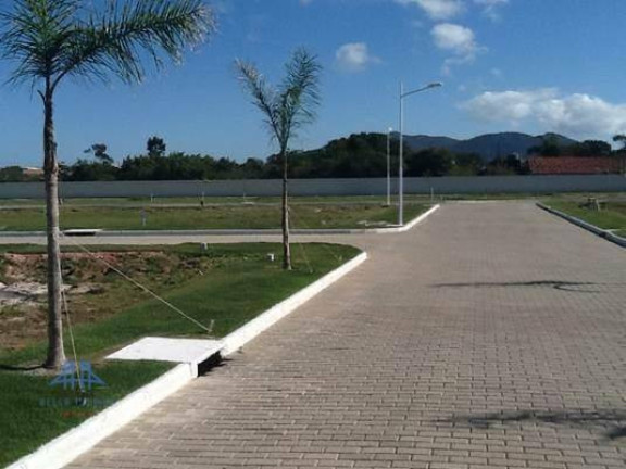 Terreno à Venda, 387 m² em Campeche - Florianópolis