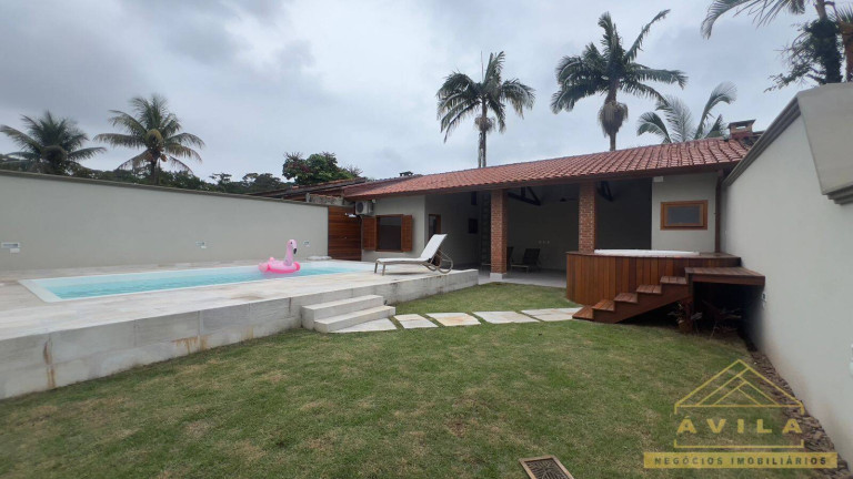 Imagem Casa com 4 Quartos à Venda, em Bertioga Imagem Casa com 4 Quartos à Venda, em Bertioga