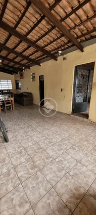 Imagem Casa com 3 Quartos à Venda, 247 m² em Setor Criméia Oeste - Goiânia