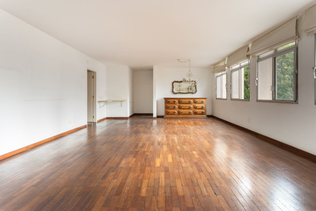 Apartamento com 2 Quartos à Venda, 140 m² em Jardim América - São Paulo