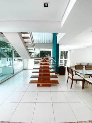Imagem Casa com 3 Quartos à Venda, 450 m² em Manguinhos - Serra Imagem Casa com 3 Quartos à Venda, 450 m² em Manguinhos - Serra