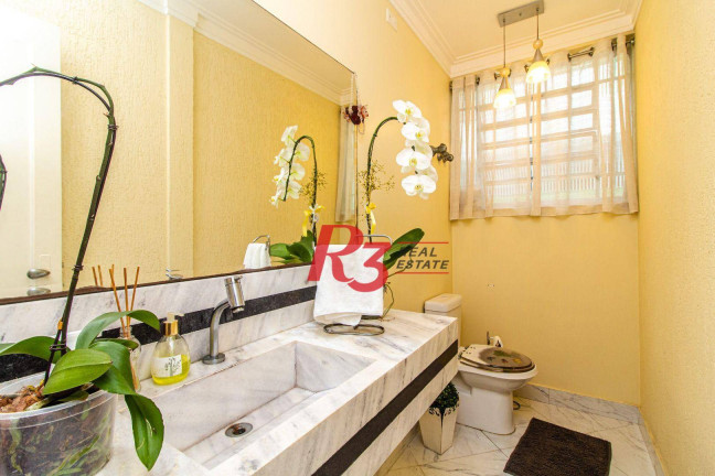 Imagem Sobrado com 3 Quartos à Venda, 280 m² em Gonzaga - Santos Imagem Sobrado com 3 Quartos à Venda, 280 m² em Gonzaga - Santos