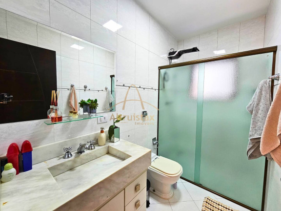 Imagem Casa com 3 Quartos à Venda, 354 m² em Centro - Osasco