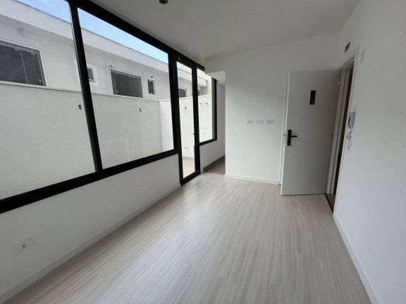 Imagem Kitnet com 1 Quarto à Venda, 31 m² em água Verde - Curitiba