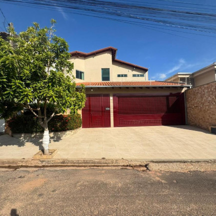 Casa com 3 Quartos à Venda, 322 m² em Residencial Real Parque - Lins