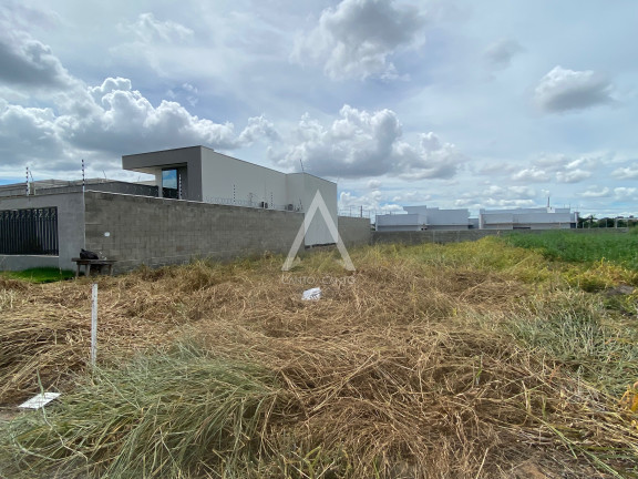 Terreno à Venda, 420 m² em Jardim Curitiba - Sinop