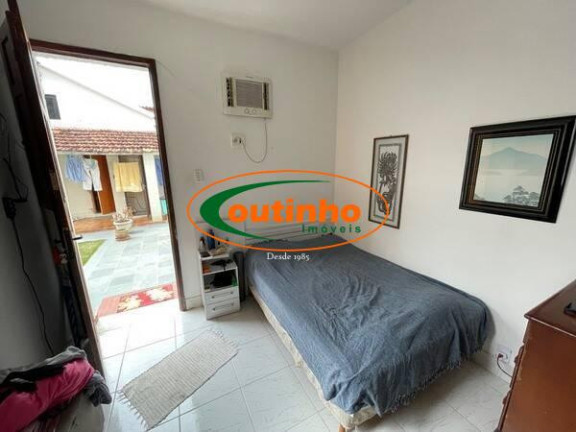 Imagem Casa com 5 Quartos à Venda, 175 m² em Grajaú - Rio De Janeiro Imagem Casa com 5 Quartos à Venda, 175 m² em Grajaú - Rio De Janeiro