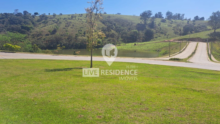 Terreno em Condomínio à Venda, 410 m² em Bairro Itapema - Itatiba