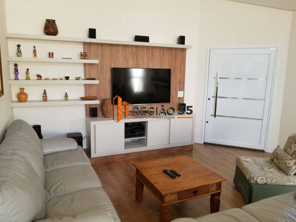 Imagem Casa com 3 Quartos à Venda, 490 m² em Jardim Europa - Poços De Caldas