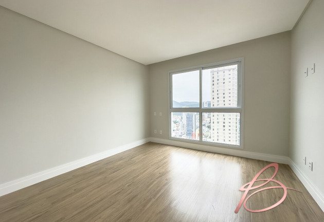 Imagem Apartamento com 3 Quartos à Venda, 126 m² em Centro - Balneário Camboriú