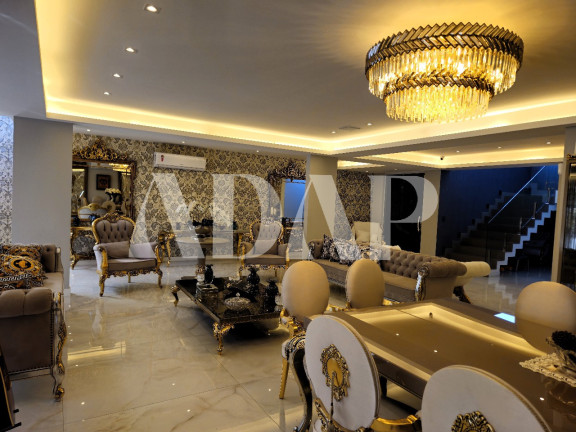 Imagem Casa com 6 Quartos à Venda, 1.100 m² em Barra Da Tijuca - Rio De Janeiro Imagem Casa com 6 Quartos à Venda, 1.100 m² em Barra Da Tijuca - Rio De Janeiro
