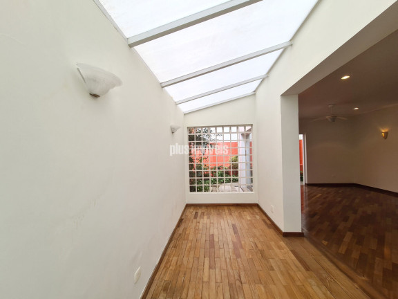 Imagem Casa com 3 Quartos à Venda, 179 m² em Mirandópolis - São Paulo