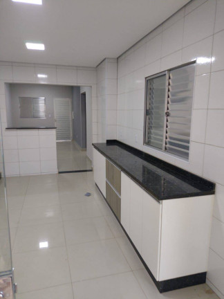 Imagem Casa com 2 Quartos à Venda, 200 m² em Cuiabá