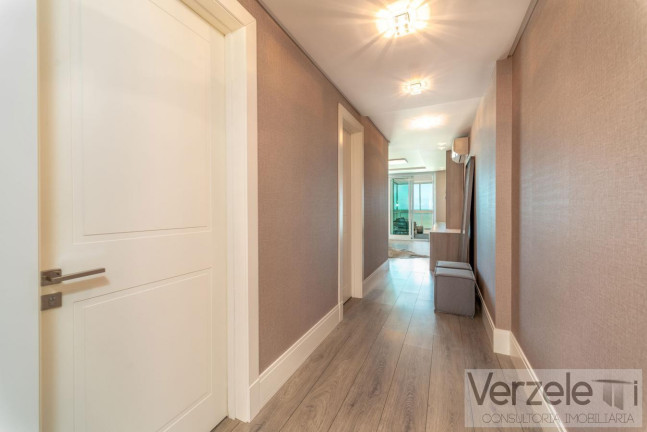 Imagem Apartamento com 4 Quartos à Venda, 320 m² em Centro - Balneário Camboriú Imagem Apartamento com 4 Quartos à Venda, 320 m² em Centro - Balneário Camboriú
