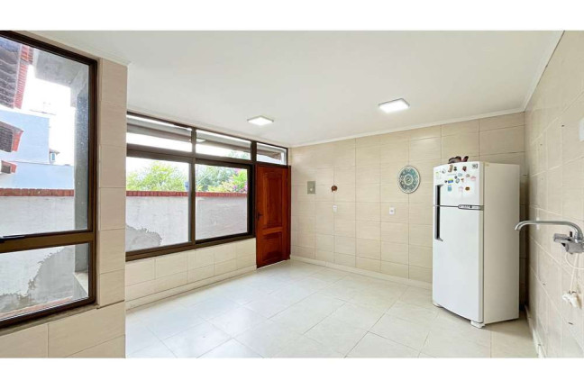 Imagem Casa com 3 Quartos à Venda, em Tristeza - Porto Alegre Imagem Casa com 3 Quartos à Venda, em Tristeza - Porto Alegre