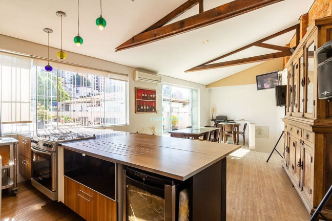 Imagem Casa com 5 Quartos à Venda, 398 m² em Pacaembu - São Paulo Imagem Casa com 5 Quartos à Venda, 398 m² em Pacaembu - São Paulo