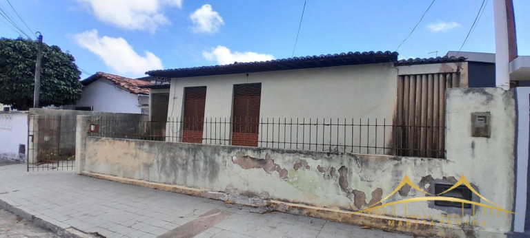Imagem Casa com 3 Quartos à Venda, 161 m² em Candelária - Natal Imagem Casa com 3 Quartos à Venda, 161 m² em Candelária - Natal