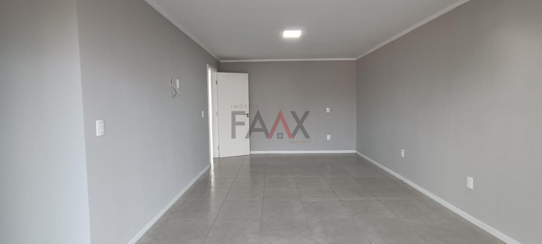 Imagem Casa com 4 Quartos para Alugar, 184 m² em Santa Cruz - Guarapuava Imagem Casa com 4 Quartos para Alugar, 184 m² em Santa Cruz - Guarapuava