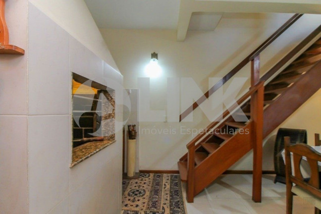 Imagem Casa com 5 Quartos à Venda, 192 m² em Passo Da Areia - Porto Alegre