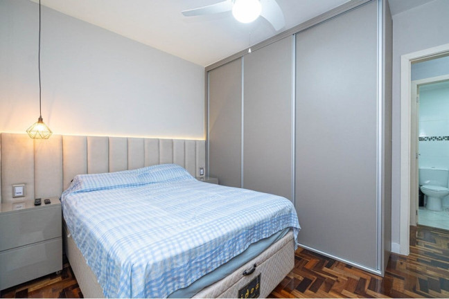 Imagem Apartamento com 2 Quartos à Venda, 58 m² em Vila Ipiranga - Porto Alegre