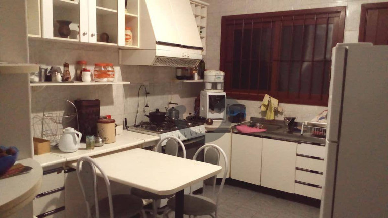 Imagem Casa com 3 Quartos à Venda, 230 m² em Santo Inácio - Santa Cruz Do Sul Imagem Casa com 3 Quartos à Venda, 230 m² em Santo Inácio - Santa Cruz Do Sul