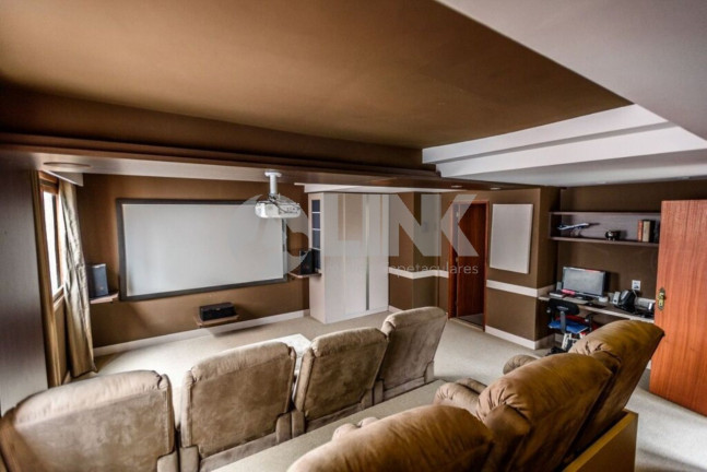 Imagem Imóvel com 3 Quartos à Venda, 241 m² em Jardim Lindóia - Porto Alegre