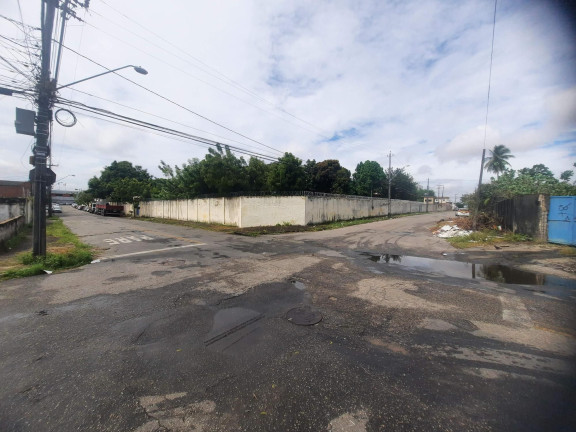 Imóvel Comercial à Venda, 8.844 m² em Montese - Fortaleza