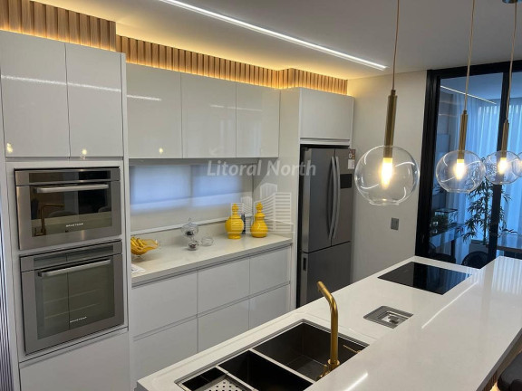 Imagem Casa com 3 Quartos à Venda, 230 m² em São Judas - Itajaí Imagem Casa com 3 Quartos à Venda, 230 m² em São Judas - Itajaí