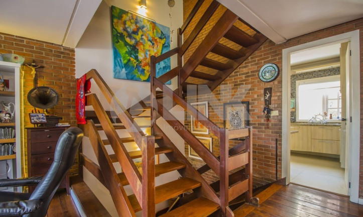 Imagem Imóvel com 3 Quartos à Venda, 201 m² em Chácara Das Pedras - Porto Alegre