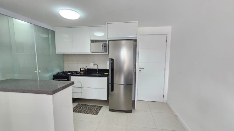 Imagem Imóvel com 2 Quartos à Venda, 66 m² em Barra - Salvador Imagem Imóvel com 2 Quartos à Venda, 66 m² em Barra - Salvador