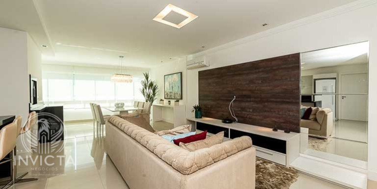 Imagem Apartamento com 3 Quartos à Venda, 130 m² em Centro - Balneário Camboriú Imagem Apartamento com 3 Quartos à Venda, 130 m² em Centro - Balneário Camboriú