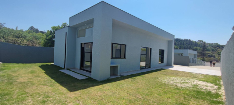 Imagem Casa com 3 Quartos à Venda, em Jardim Estância Brasil - Atibaia Imagem Casa com 3 Quartos à Venda, em Jardim Estância Brasil - Atibaia