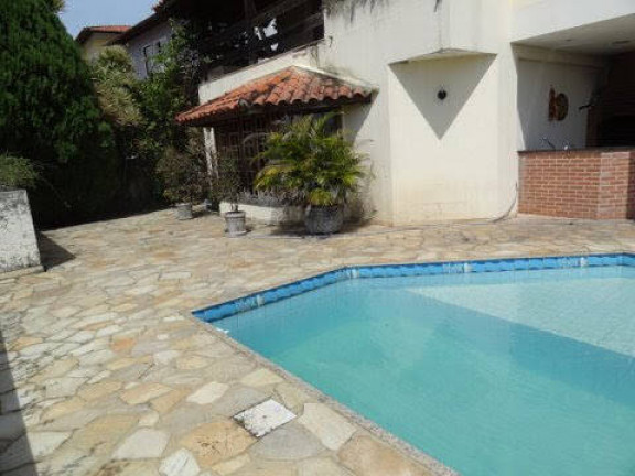 Imagem Casa com 6 Quartos à Venda, 520 m² em Pendotiba - Niterói Imagem Casa com 6 Quartos à Venda, 520 m² em Pendotiba - Niterói