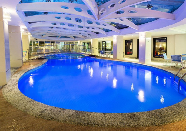 Imagem Apartamento com 4 Quartos à Venda, 160 m² em Meia Praia - Itapema