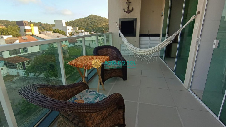 Apartamento com 2 Quartos à Venda, 130 m² em Centro - Bombinhas