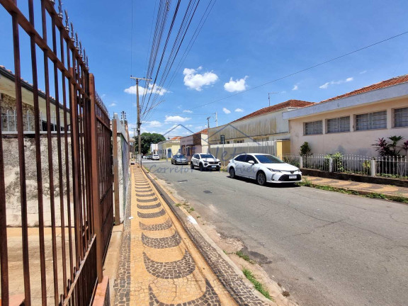 Imagem Casa com 3 Quartos à Venda, 338 m² em Centro - Pirassununga