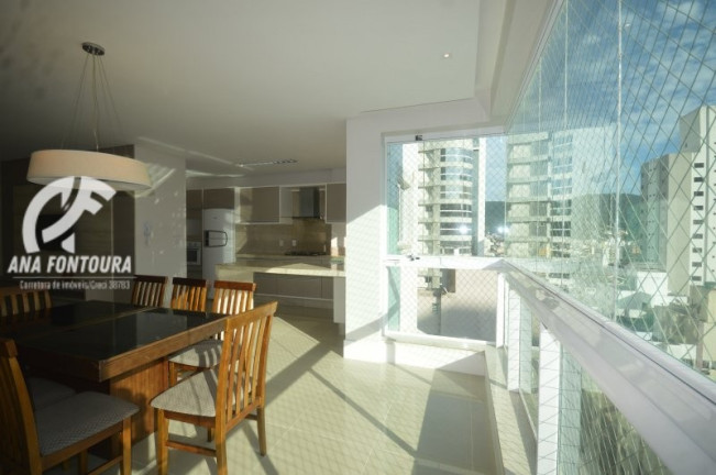 Imagem Apartamento com 4 Quartos à Venda, 136 m² em Centro - Balneário Camboriú Imagem Apartamento com 4 Quartos à Venda, 136 m² em Centro - Balneário Camboriú