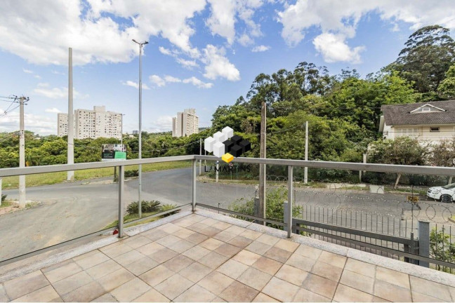 Imagem Casa com 4 Quartos à Venda, 275 m² em Jardim Itu - Porto Alegre