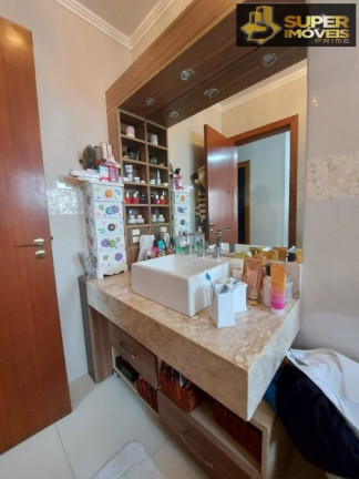 Imagem Casa com 4 Quartos à Venda, 360 m² em Centro - Pelotas Imagem Casa com 4 Quartos à Venda, 360 m² em Centro - Pelotas
